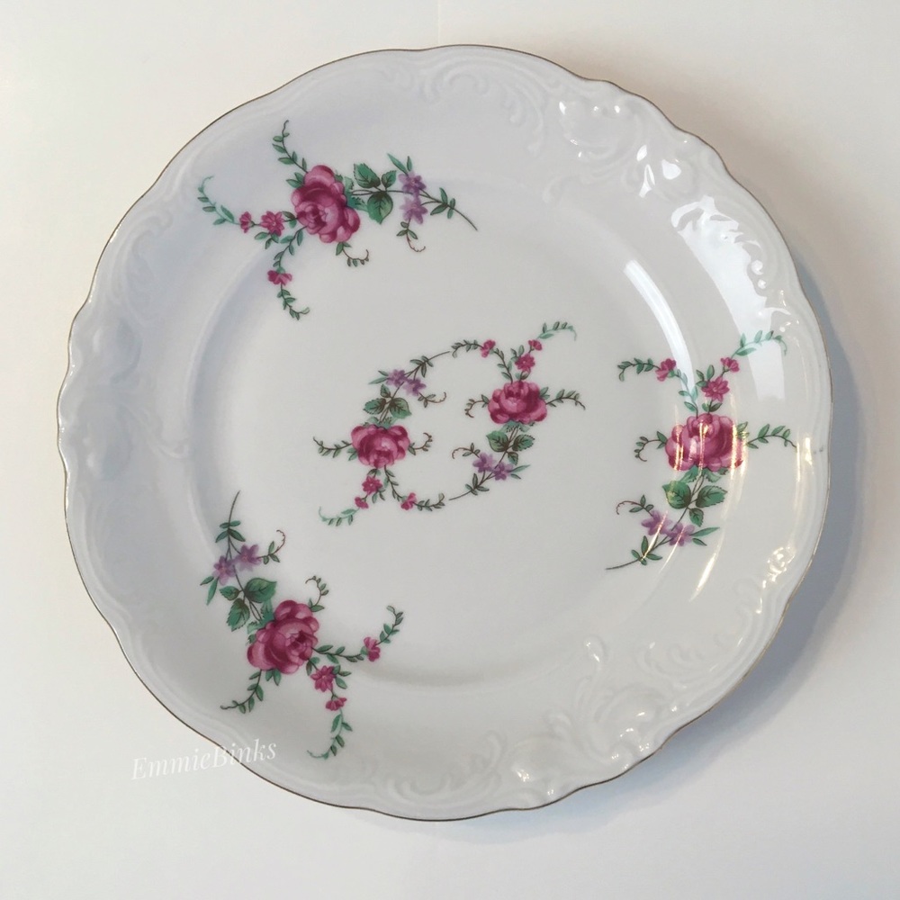 Vtg 1940s Wawel Fine Porcelain Rose Garden Gold Trim Bread & Butter Plates (2)